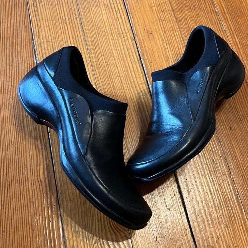 Merrell Women's Black Clogs